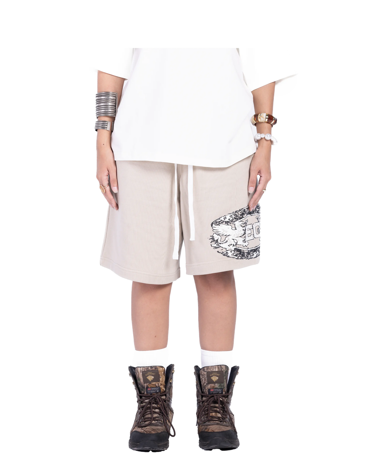 BEIGE LEGEND SHORTS