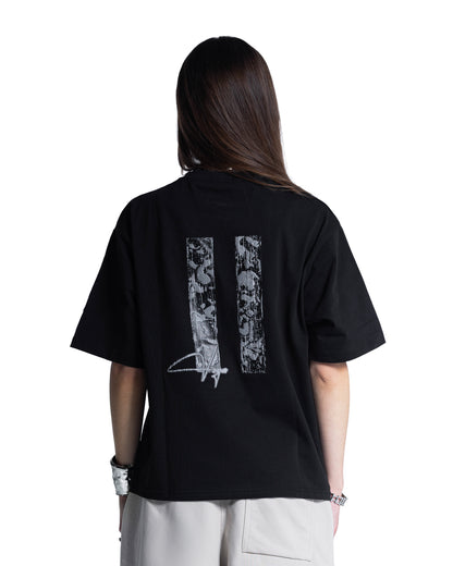 BLACK DISTRACT 11 TEE