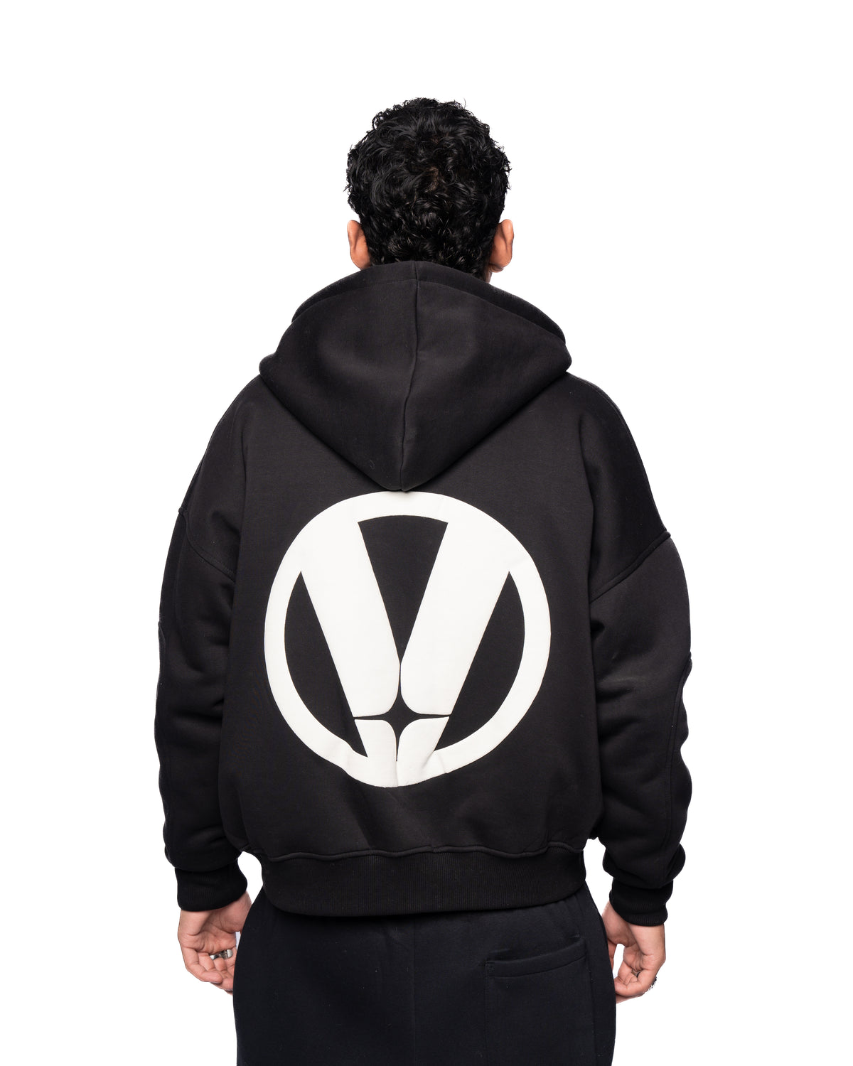 BLACK BASIC ZIP UP